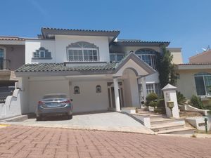 Casa en Venta en Bugambilias Zapopan