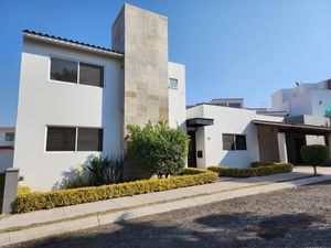 Casa en venta en Hda. La Flor, Hacienda Real Tejeda, 76904 El Pueblito, Qro.,  México. Hospital Santiago de Querétaro, Hospital San José de Querétaro,  Walmart Pueblito