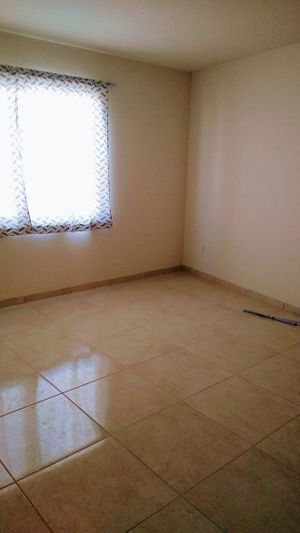 RENTA / VENTA de casa  7 recámaras 8  BAÑOS