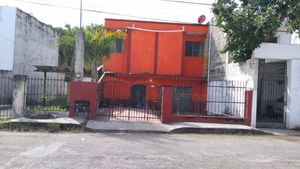 Casa en venta en 33 202k, Santa Lucia, Valladolid, Yucatán.