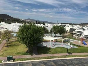 Excelente terreno en venta en Lomas de Juriquilla! Calle Sinaí