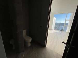 Estrena espectacular casa en 4 niveles en Lomas de Juriquilla !