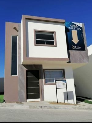 Casa en venta en Blvd. Santa Fe, Villa Residencial Santa Fe 5a Sección,  Tijuana, Baja California, 22654.