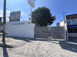 Se renta bodega con patio de maniobras