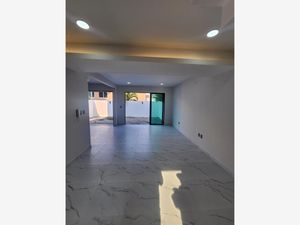 Casa en Venta en Las Lomas Residencial Alvarado