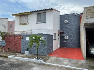 Casa en Venta en Geovillas los Pinos II Veracruz