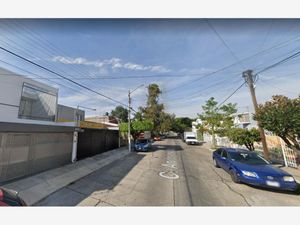 Casa en Venta en La Calma Zapopan