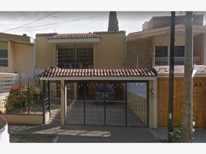 Casa en Venta en Bosques de La Victoria Guadalajara