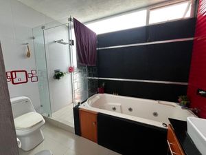 Casa en Residencial Solares en Venta