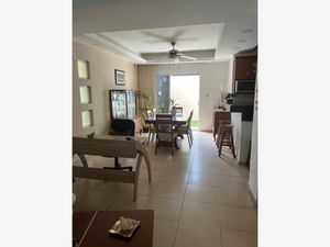 Casa en Venta en Las Lomas Residencial Alvarado