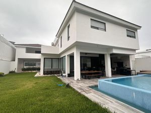 Casa en Venta en Valle de Cristal Monterrey