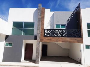 Casas en venta en Barrio del Alto, San Juan Cuautlancingo, Pue., México,  72700