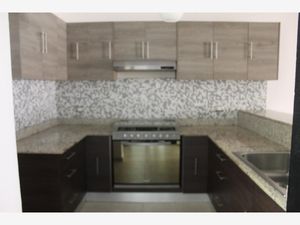 Casa en Venta en Las Lomas Residencial Alvarado