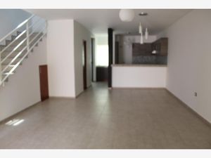 Casa en Venta en Las Lomas Residencial Alvarado