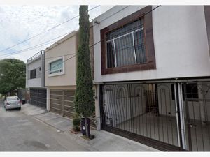 Casa en venta en MARQUEZ 1632, Jardines de Nueva Lindavista, Guadalupe,  Nuevo León, 66473. Universidad Pedro de Gante, Quality Inn Monterrey La Fe,  Departamento Nueva Linda VIsta (EN VENTA)