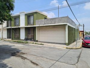 Casa en renta en Sarmiento SN, Virreyes Pensiones, Saltillo, Coahuila de  Zaragoza, 25239.