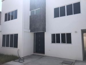 Casa en Venta en Arboledas de Loma Bella Puebla