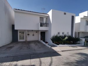 Casa en Venta en Balcones de Vista Real Corregidora