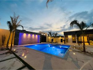 CountryHouse en Venta en Pedregal de las Lomas Arteaga