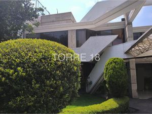 Casa en Venta en Lomas de Tecamachalco Naucalpan de Juárez