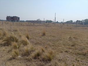 Terreno en Venta en San Miguel Totocuitlapilco Metepec