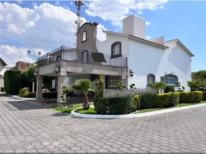 Casa en Renta en La Providencia Metepec