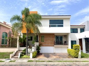 Casa en Venta en Bosques Santa Anita Tlajomulco de Zúñiga