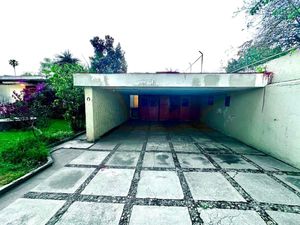 Casa en Venta en Las Fuentes Zapopan