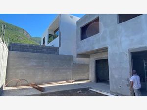 Casa en Venta en Villa las Fuentes Monterrey