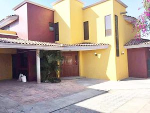 Casa en Renta en Santa Cruz Guadalupe Puebla