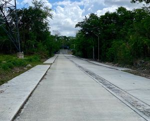 Oportunidad Terreno Unifamiliar en Ruta de los Cenotes