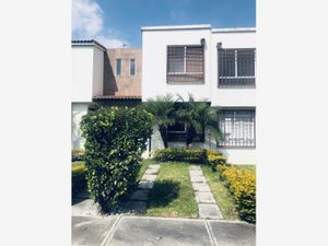 Casa en Venta en Real Santa Fe Xochitepec