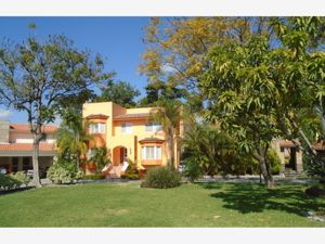 Casa en Venta en Palmira Tinguindin Cuernavaca