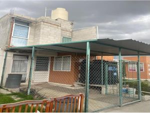 Casa en venta en Perla 10, Chachapa, Amozoc, Puebla, 72990.