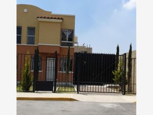 Casa en renta en + +, Real Granada, Tecámac, México.