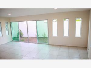 Casa en Venta en Lomas de Zompantle Cuernavaca