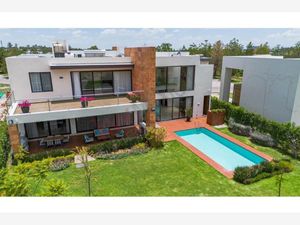 Casa en Venta en Country Club Gran Jardín León