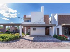 Casa en Venta en Altozano la Nueva Laguna Gómez Palacio