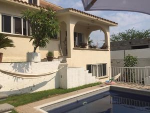 Casa en Venta en Club de Golf Santa Fe Xochitepec