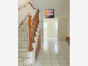 Casa en venta en Ejidal Ocolusen, Morelia, Michoacán de Ocampo, 58295.