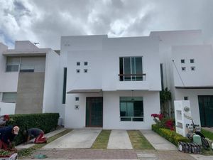 Casa en Renta en Residencial el Refugio Querétaro