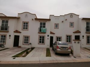 Casa en Renta en Residencial el Refugio Querétaro