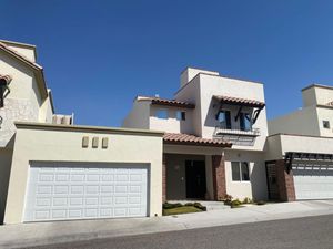 Casa en Renta en La Vista Residencial Querétaro