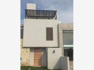 Casa en Renta en Residencial el Refugio Querétaro