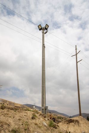 ¡¡ TERRENO EN RENTA, SOBRE CARRETERA LIBRE TIJUANA-TECATE !!