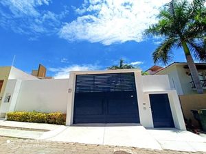 Casa en Venta en Club de Golf Palma Real Zihuatanejo de Azueta