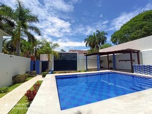 Casa en Venta en Club de Golf Palma Real Zihuatanejo de Azueta