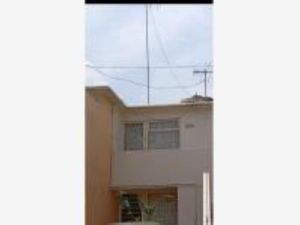 Casa en venta en Sección Parques, Cuautitlán Izcalli, México, 54720.