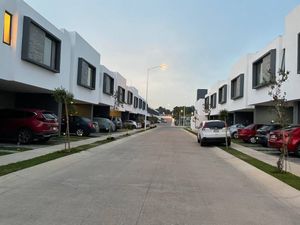 Casa en Puerta Laurel Sur en Zapopan, a solo 8 minutos del Tec de MTY