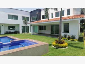 Casa en Venta en Lomas de Cocoyoc Atlatlahucan